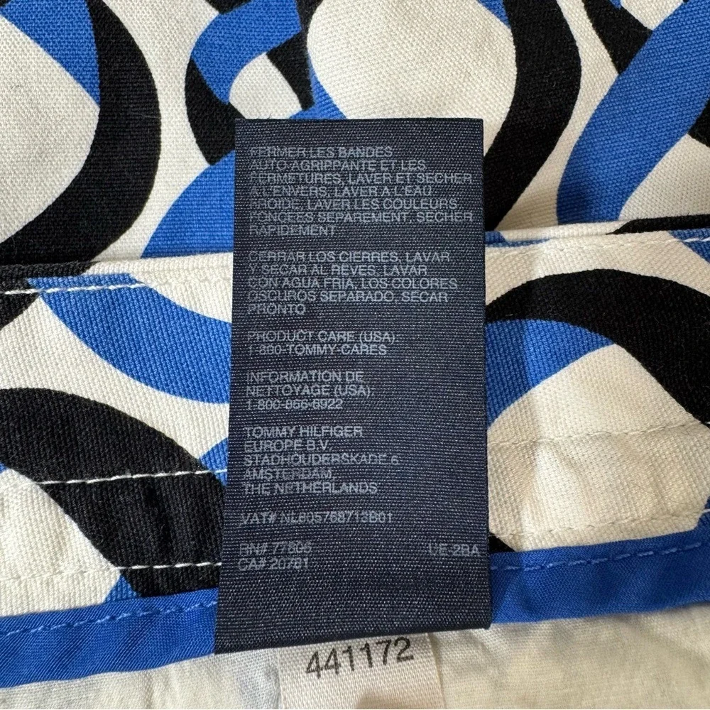 Tommy Hilfiger Geometric Shorts Women's Size 8 Blue Black Pockets‎ Zip Fly